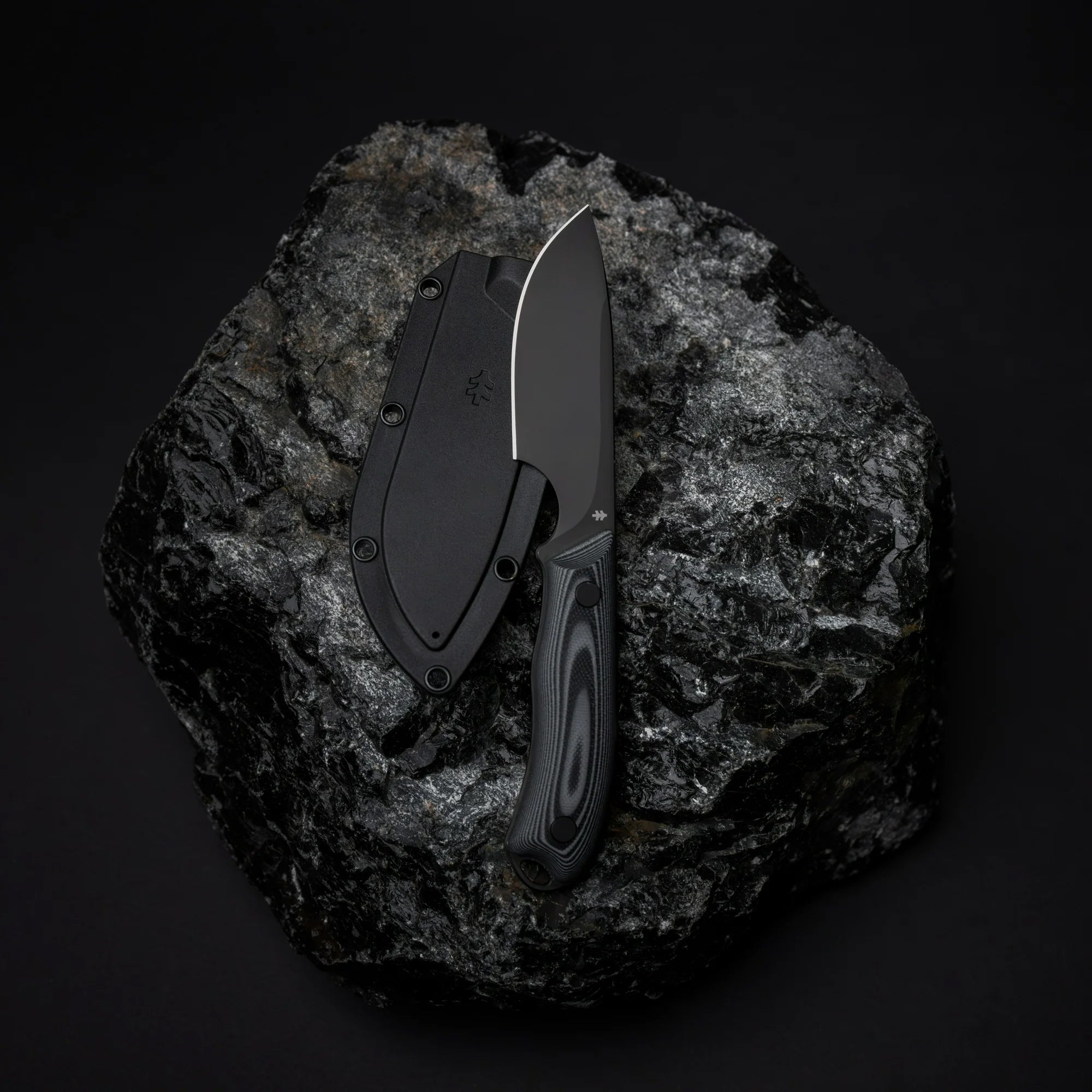 Halten - Full-Tang-Dolch